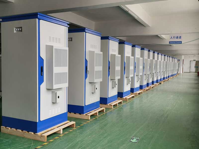 Characteristics of Stainless Steel Outdoor Cabinet